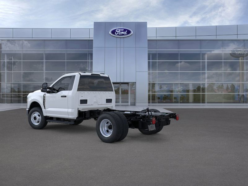 New 2025 Ford F350 XL w/ XL Chrome Package image 4