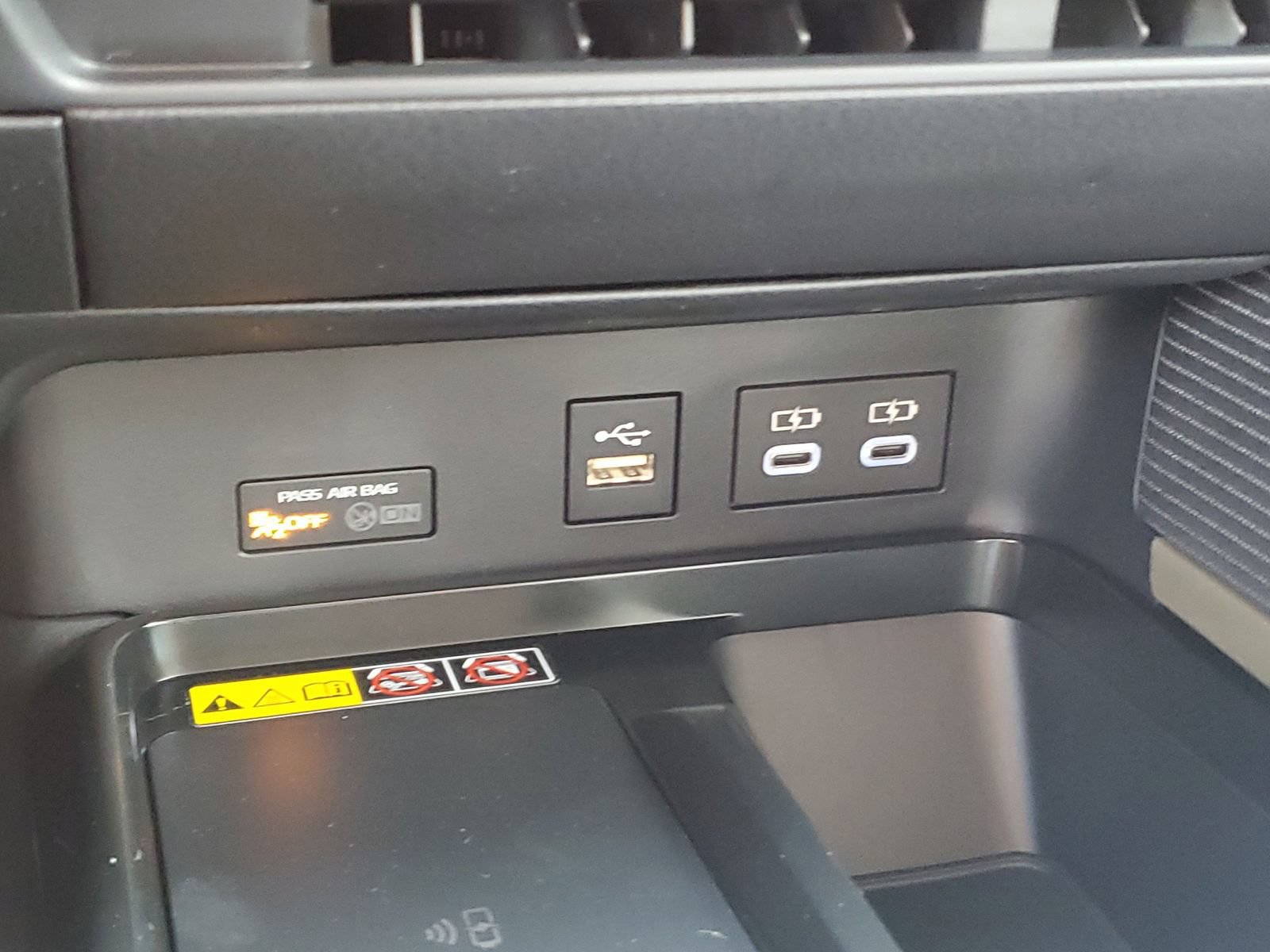 New 2026 Toyota Camry SE w/ Convenience Package FWD image 28