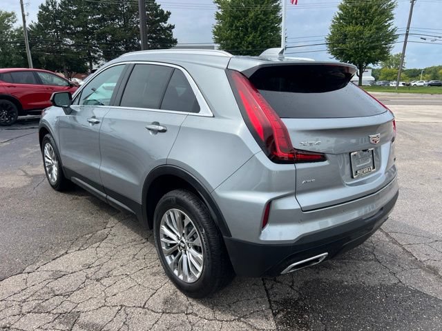 Used 2024 Cadillac XT4 Premium Luxury AWD/4WD image 7