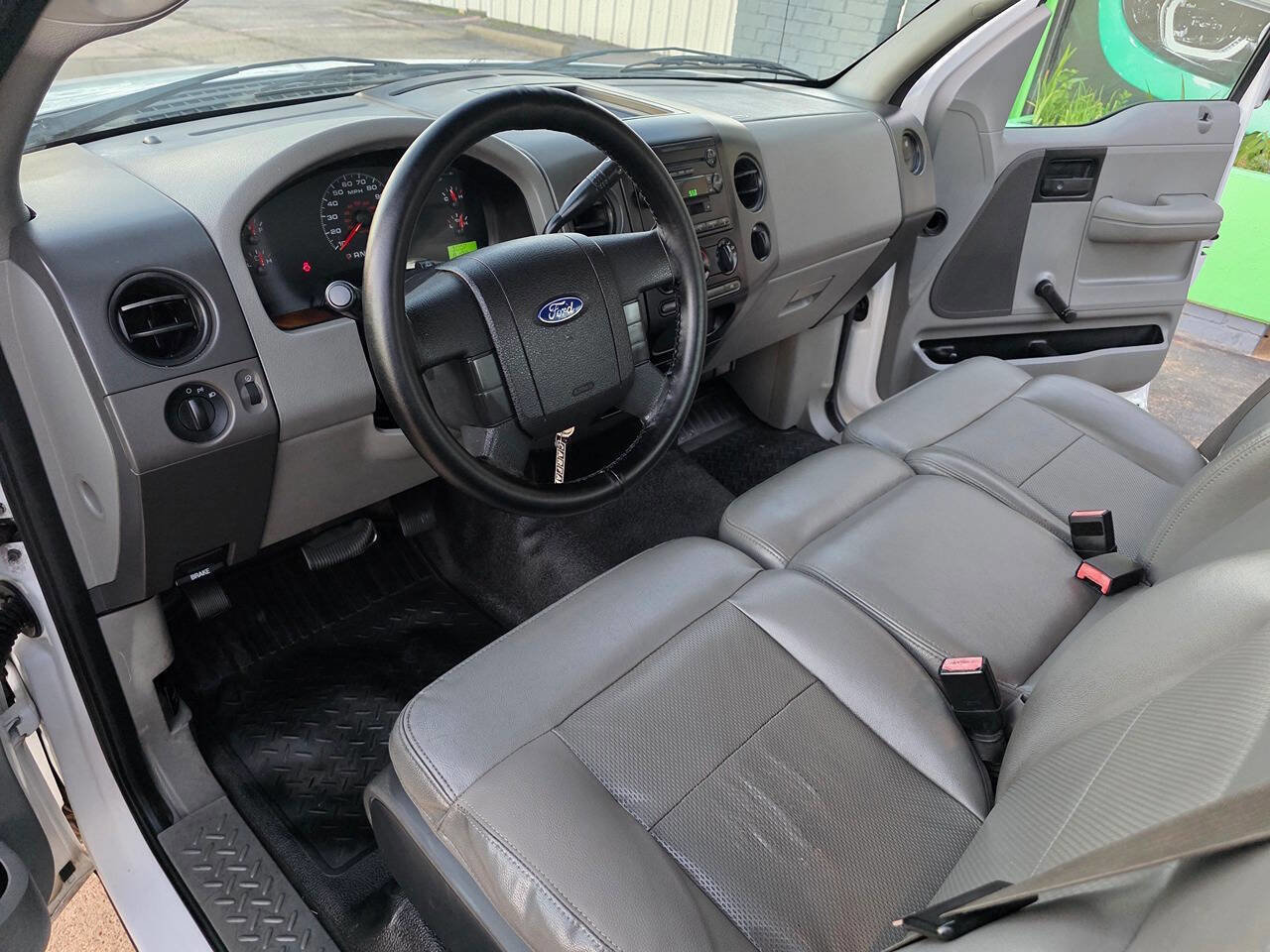 Used 2006 Ford F150 STX RWD image 15