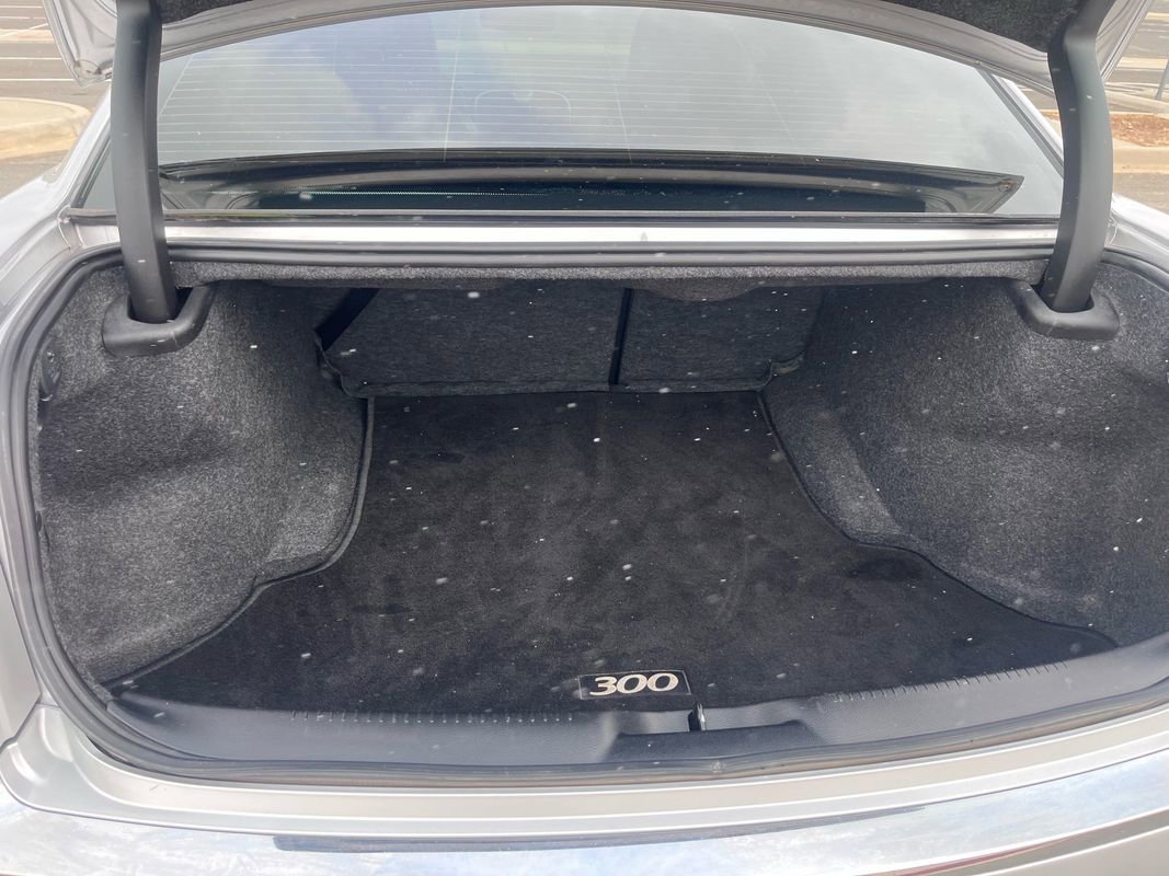 Used 2012 Chrysler 300 C image 24