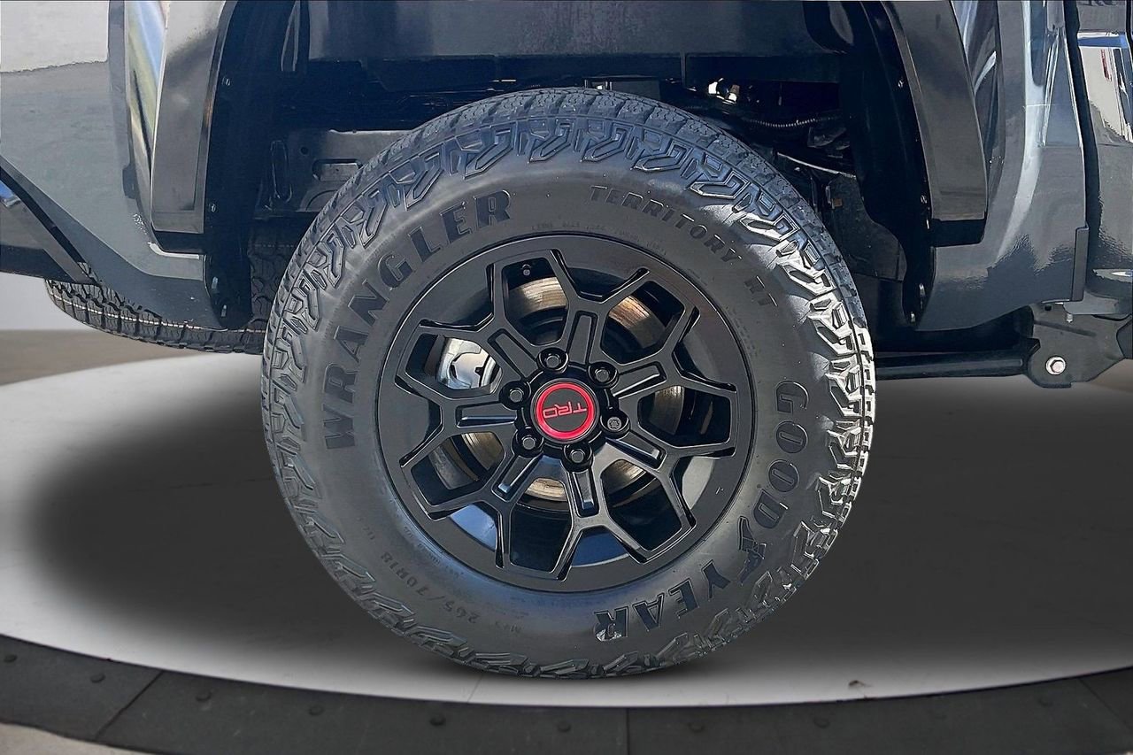 Used 2025 Toyota Tacoma TRD Pro image 38