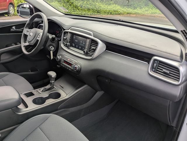 Used 2019 Kia Sorento LX image 34