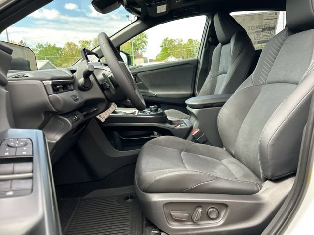 New 2026 Toyota C-HR AWD/4WD image 29