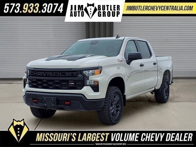 New 2026 Chevrolet Silverado 1500 Custom Trail Boss AWD/4WD image 1