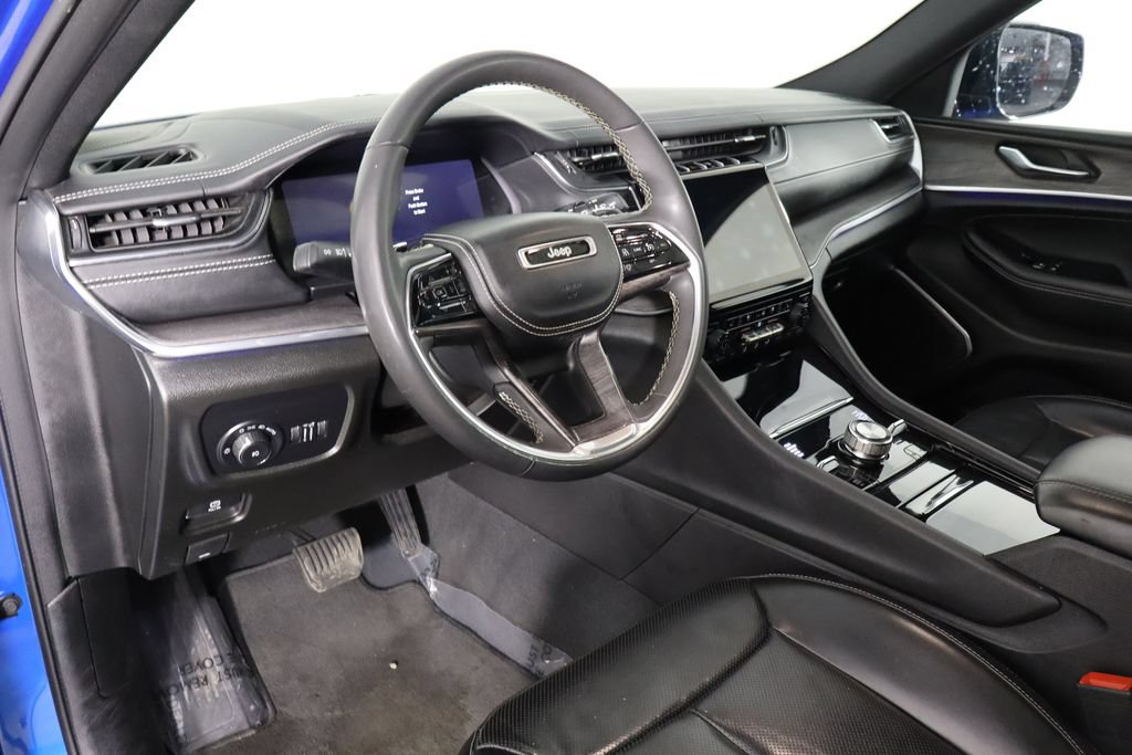 Used 2023 Jeep Grand Cherokee L Overland w/ Rear Seat Video Group I AWD/4WD image 30