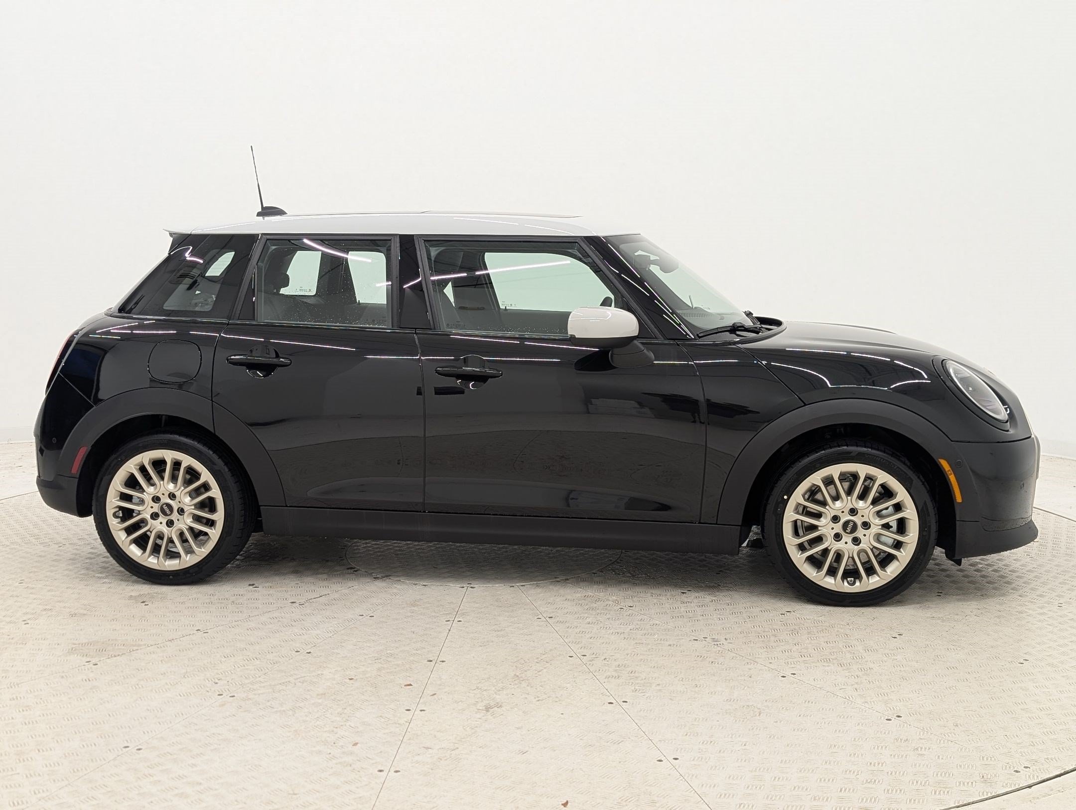 New 2026 MINI Cooper S FWD image 8