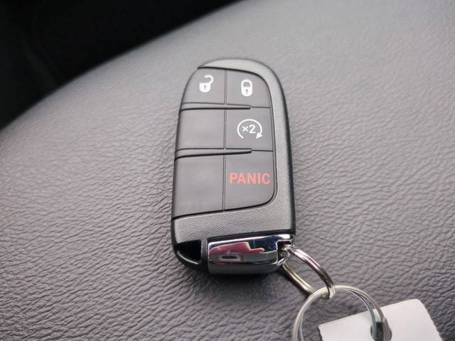 New 2026 Jeep Compass Latitude AWD/4WD image 27