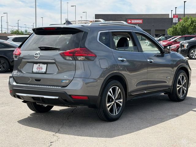 Used 2017 Nissan Rogue SL image 6