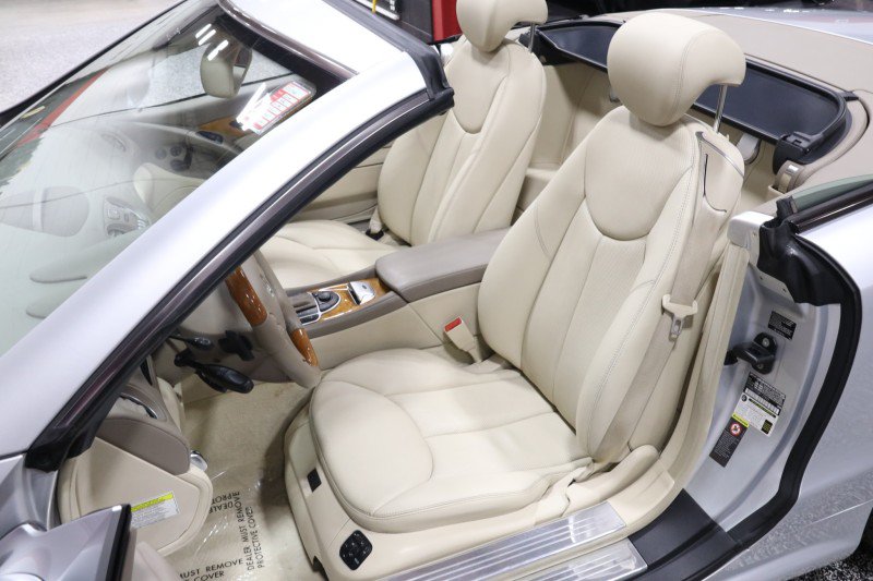 Used 2008 Mercedes-Benz SL 550 image 38