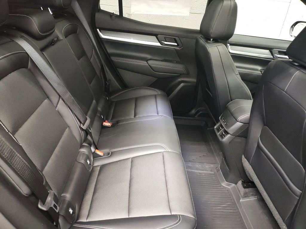 New 2026 GMC Terrain Elevation image 12