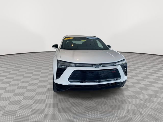 Certified 2025 Chevrolet Blazer EV RS image 3