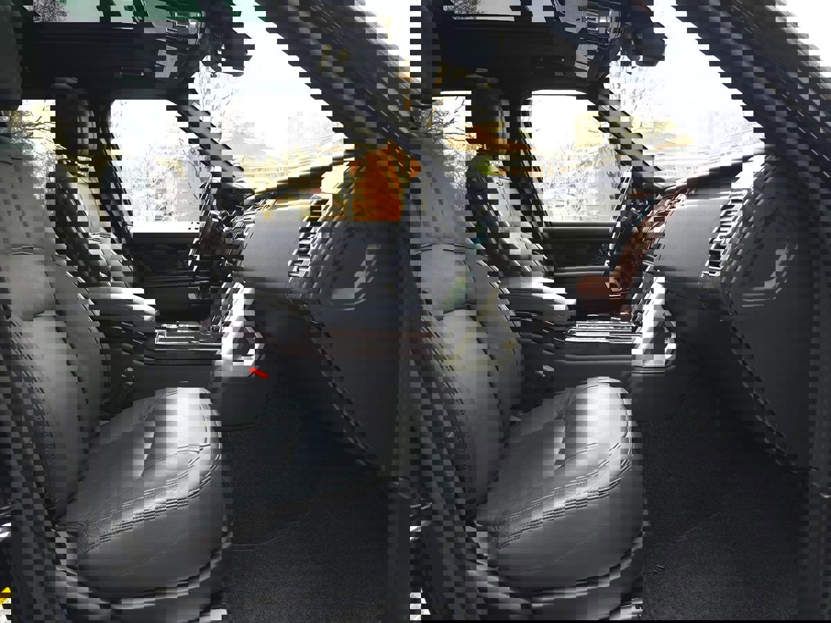 Used 2020 Land Rover Range Rover image 22