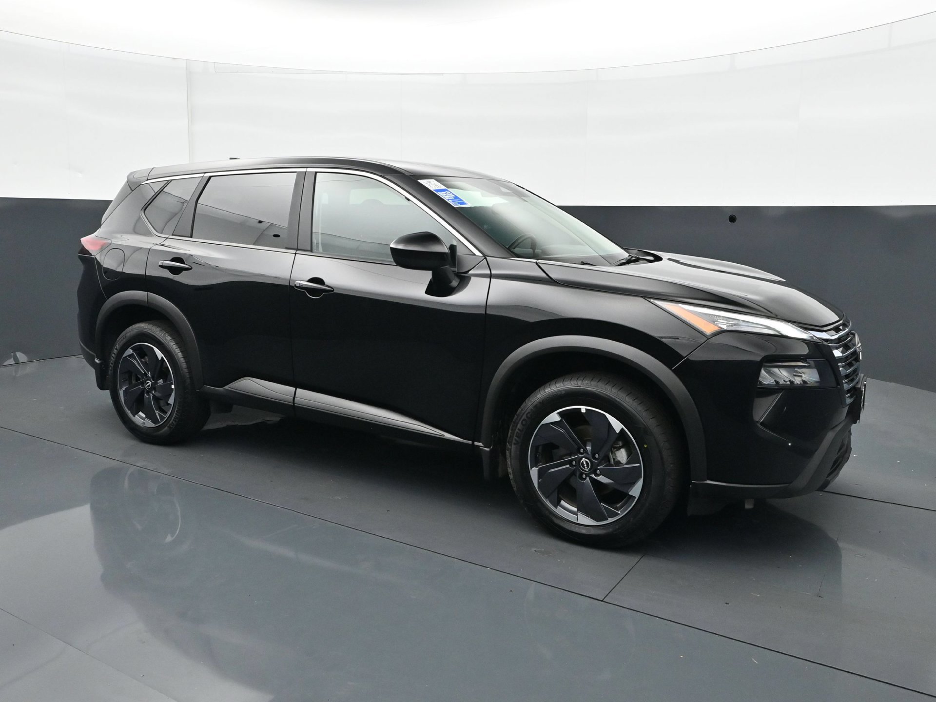 Used 2026 Nissan Rogue SV AWD/4WD image 9