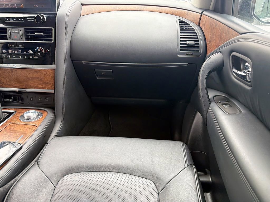 Used 2024 Nissan Armada SL image 19