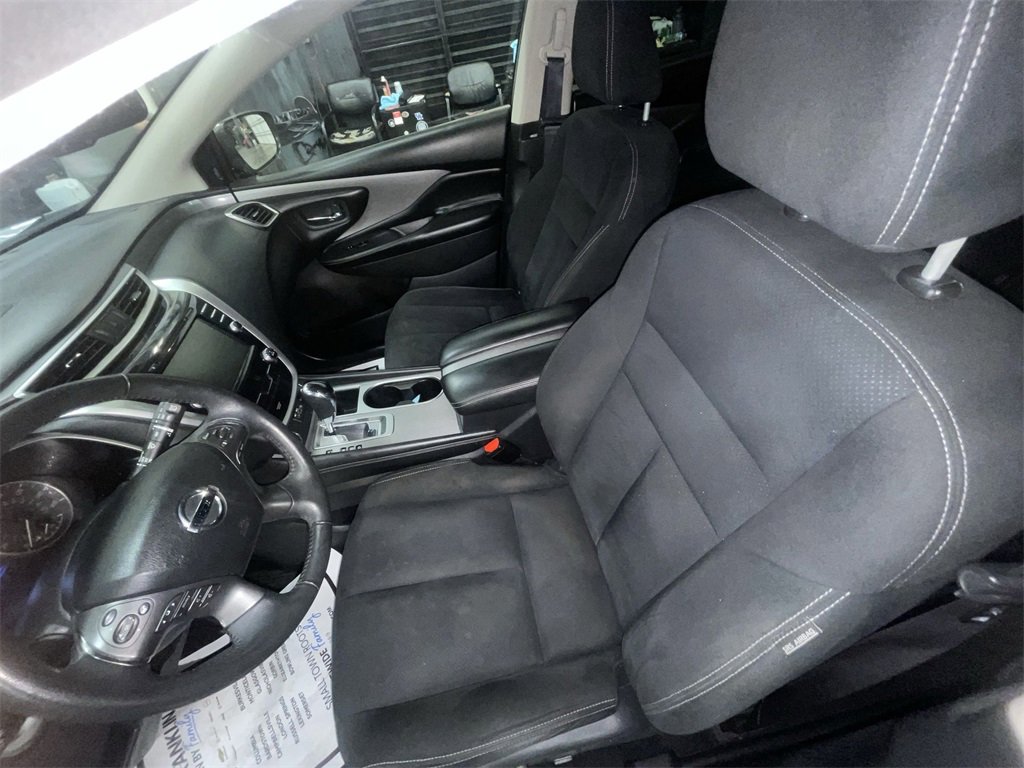 Used 2021 Nissan Murano SV image 11