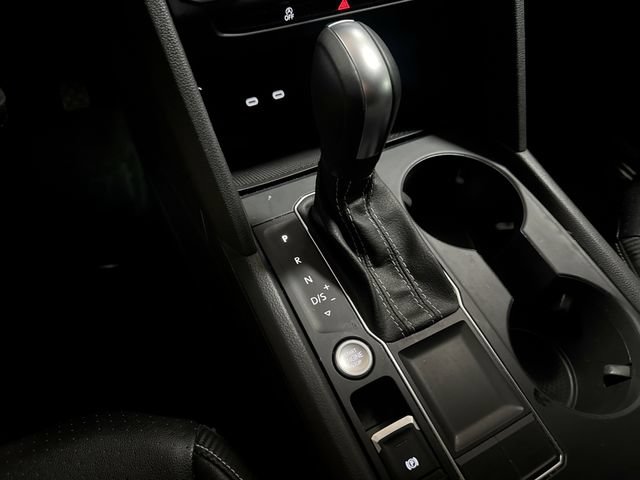 Certified 2023 Volkswagen Atlas Cross Sport SE FWD image 21