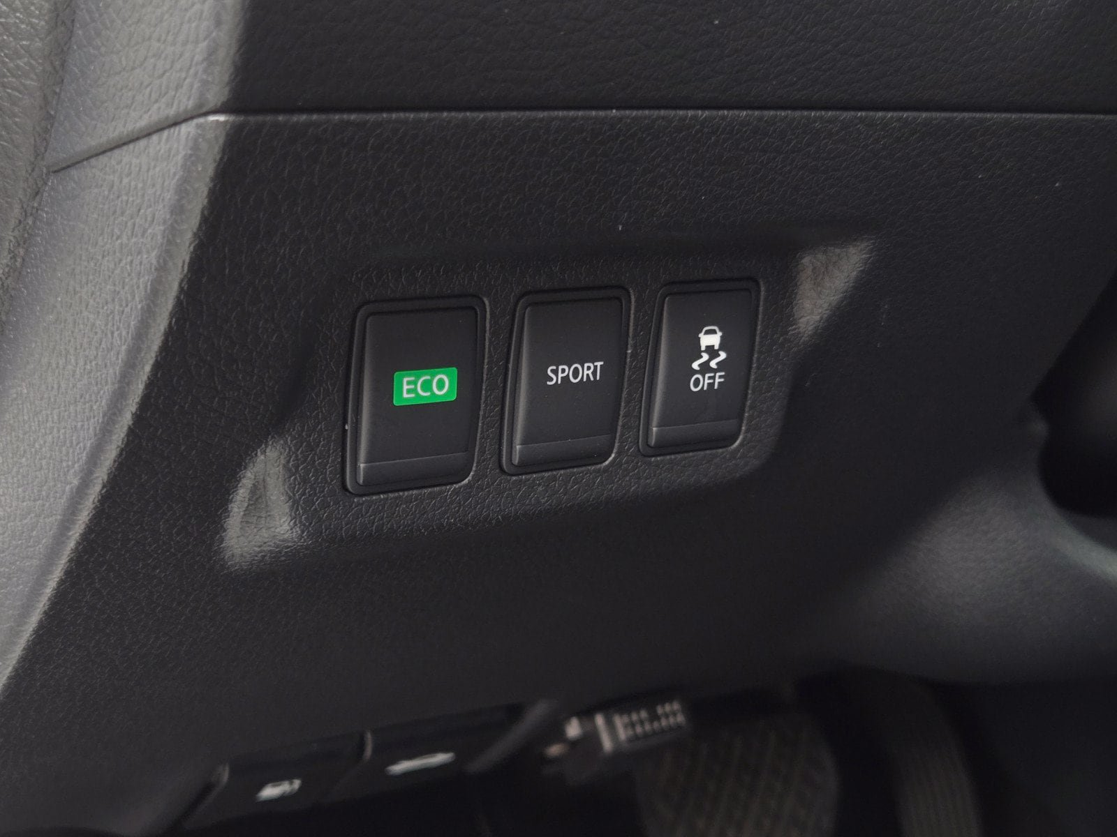 Used 2015 Nissan Sentra FWD image 16