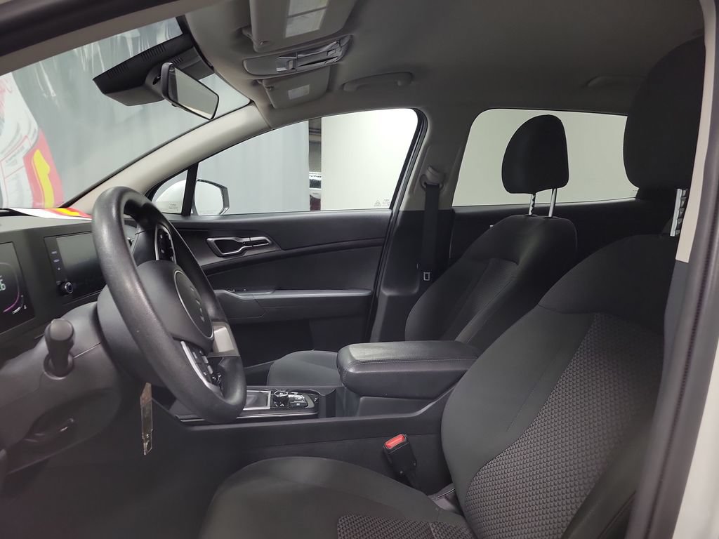 Used 2023 Kia Sportage LX FWD image 12