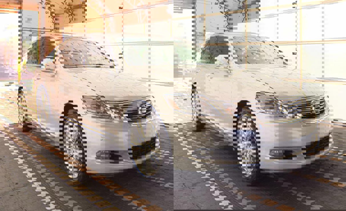 Used 2011 Lexus GS 450h . image 5