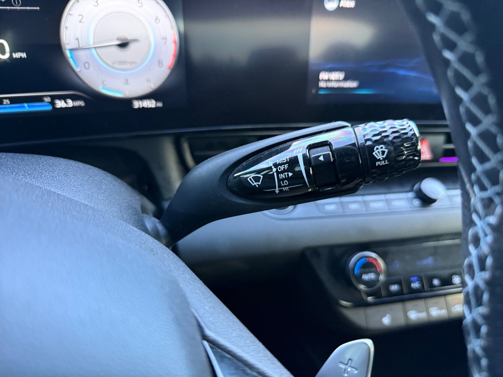 Used 2022 Hyundai Elantra N FWD image 17