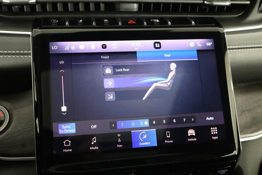 Used 2022 Jeep Grand Cherokee L Limited w/ Luxury Tech Group II AWD/4WD image 38