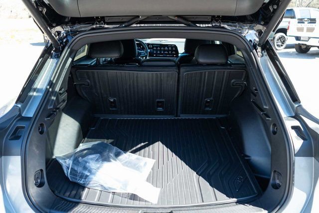 New 2026 Chevrolet Equinox EV LT w/ Convenience Package II FWD image 8