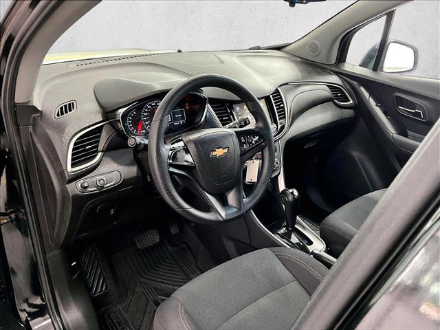 Used 2019 Chevrolet Trax LS FWD image 14