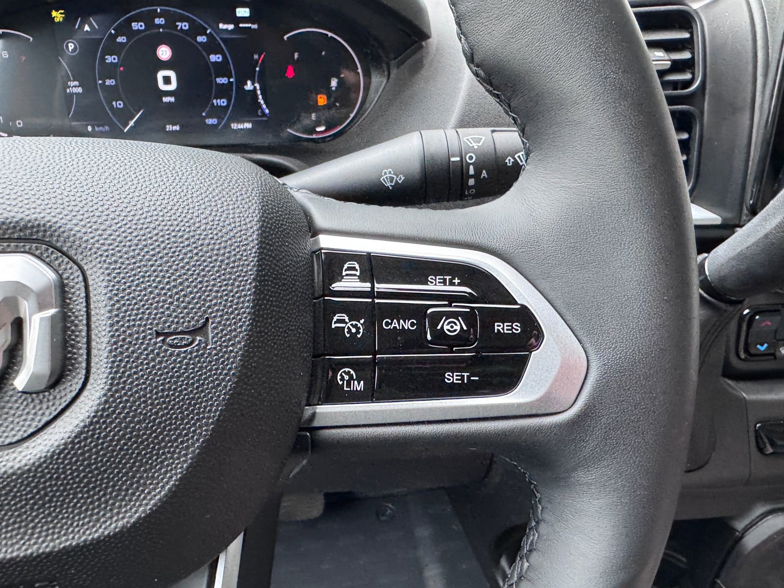 New 2025 RAM ProMaster 2500 w/ Quick Order Package 22H SLT+ image 17