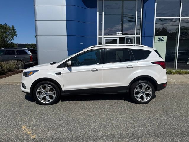 Used 2019 Ford Escape Titanium FWD image 2