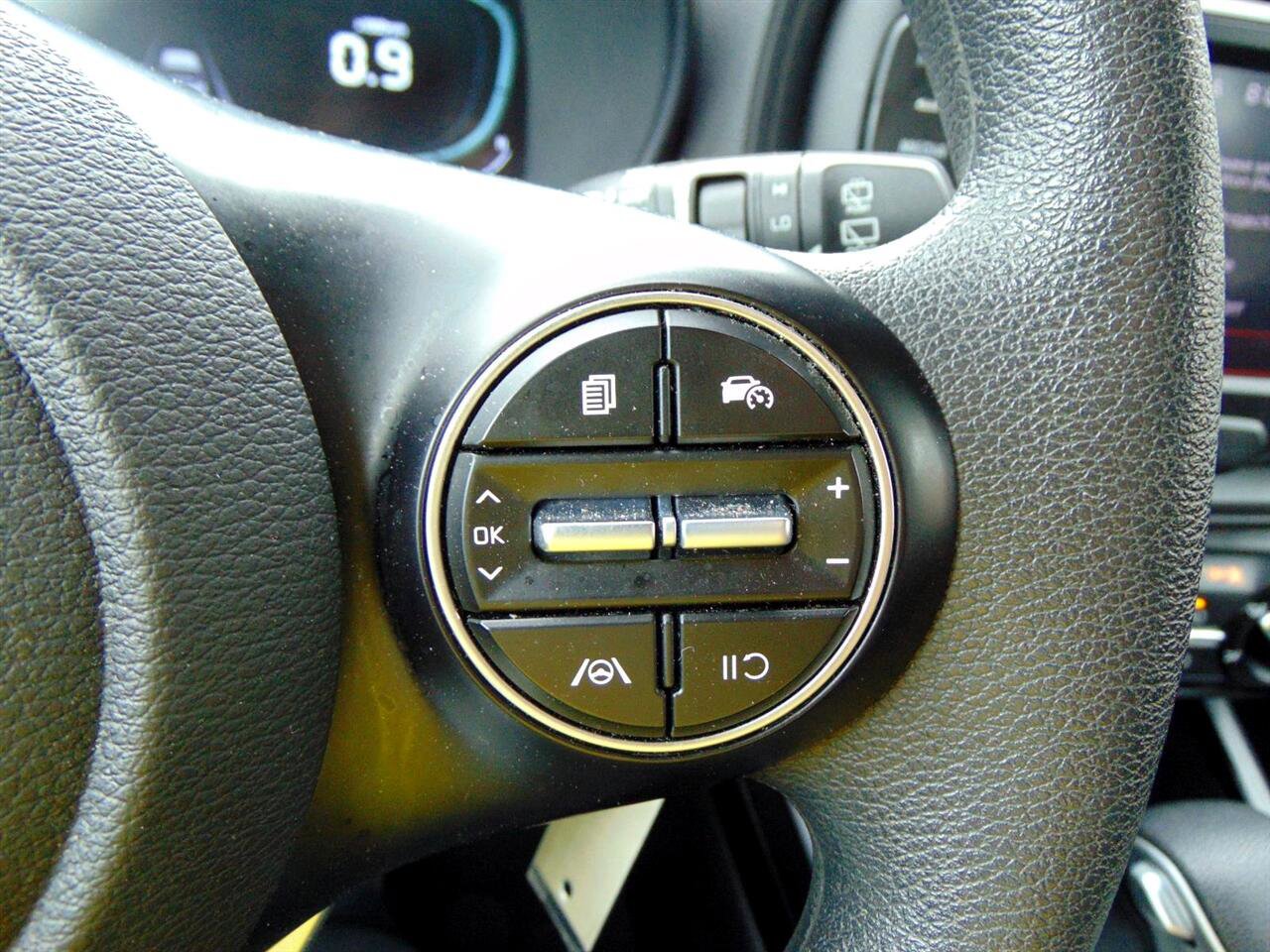 Used 2024 Kia Soul LX w/ Option Group 015 image 27