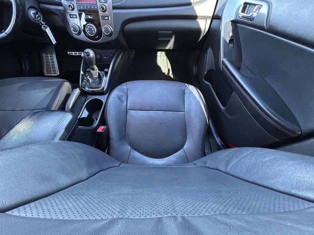 Used 2013 Kia Forte SX w/ Leather Pkg image 15