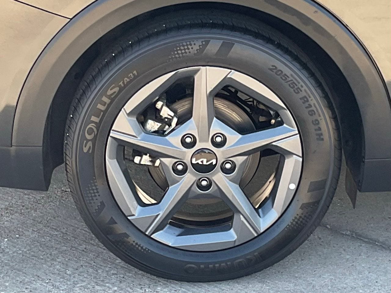 Used 2025 Kia K4 FWD image 7