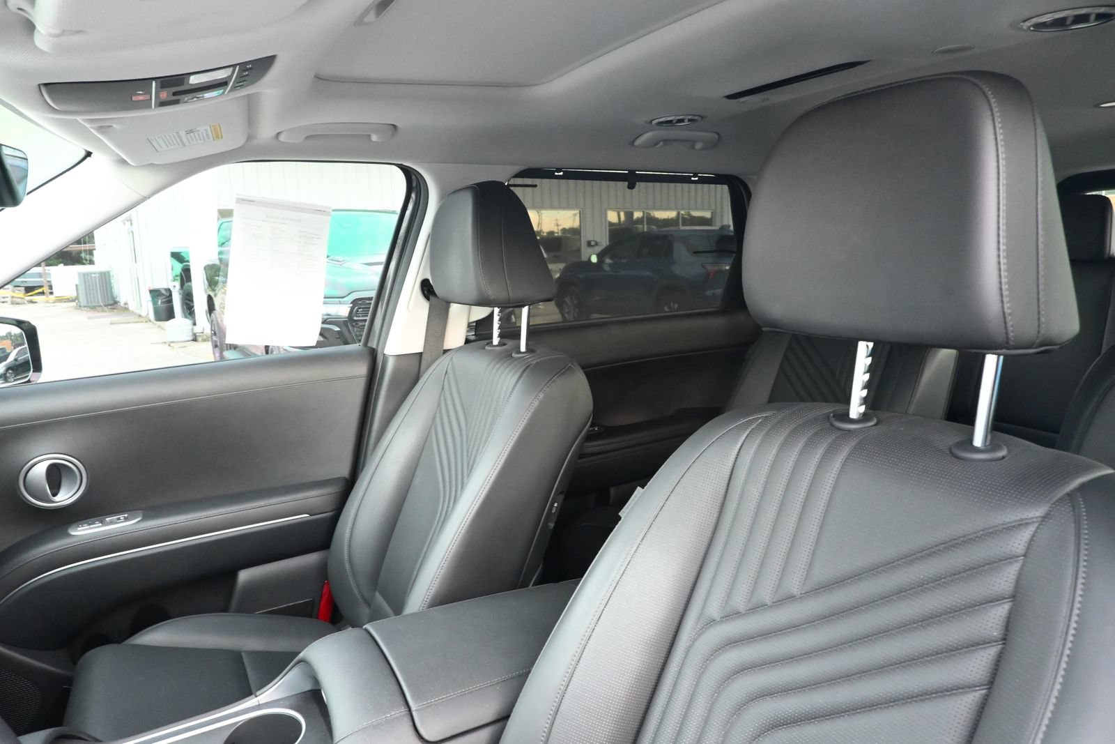 Used 2026 Hyundai Palisade SEL FWD image 13