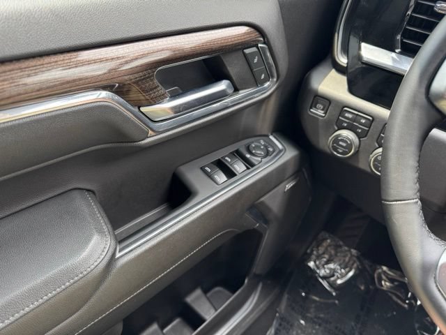 Used 2024 Chevrolet Silverado 1500 LT Trail Boss w/ Convenience Package II AWD/4WD image 36