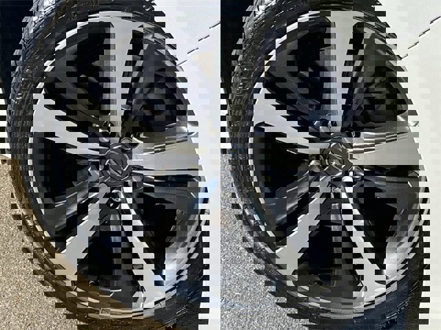 Used 2024 Acura TLX w/ Technology Package image 10