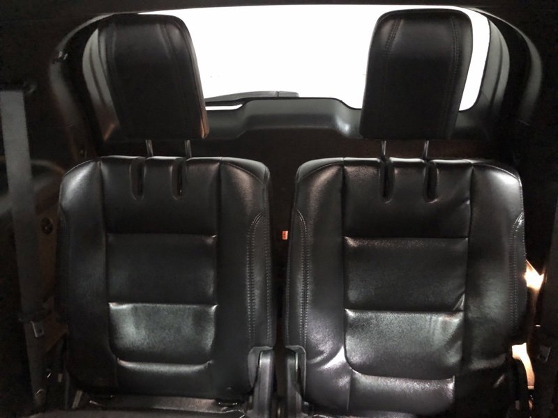 Used 2018 Ford Explorer XLT w/ Equipment Group 202A image 16