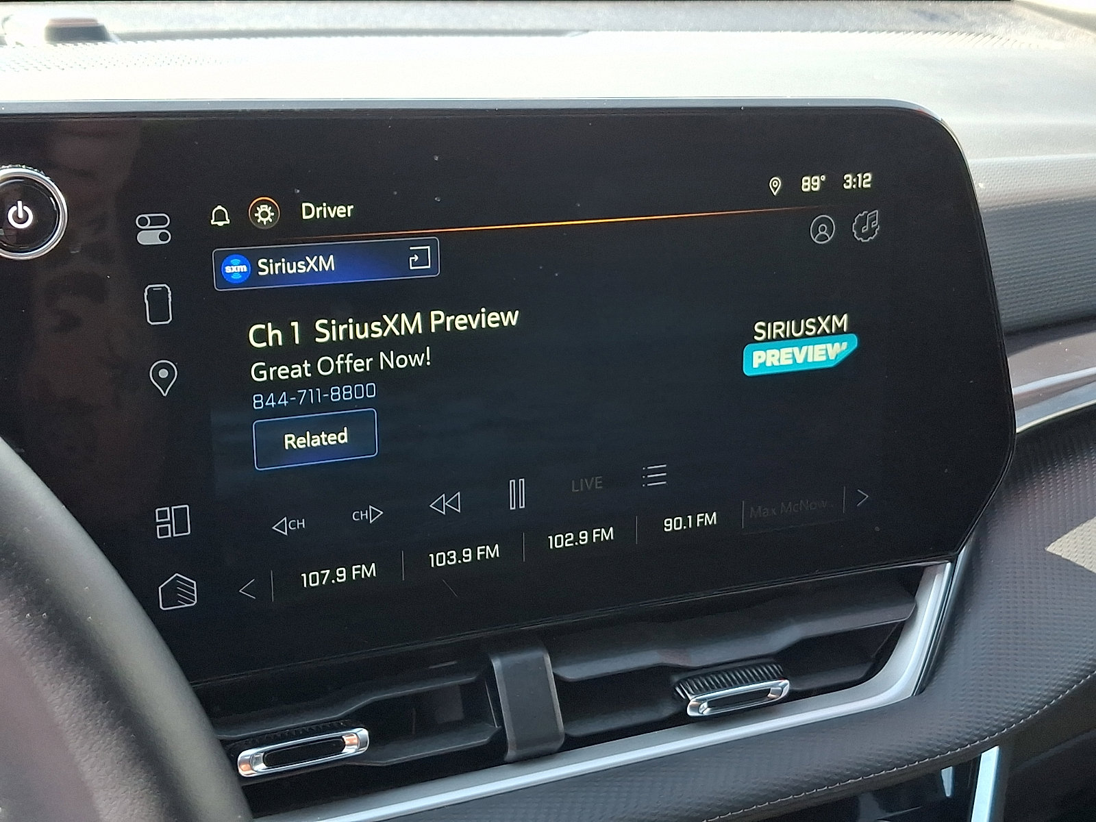 Used 2025 Chevrolet Equinox LT FWD image 17