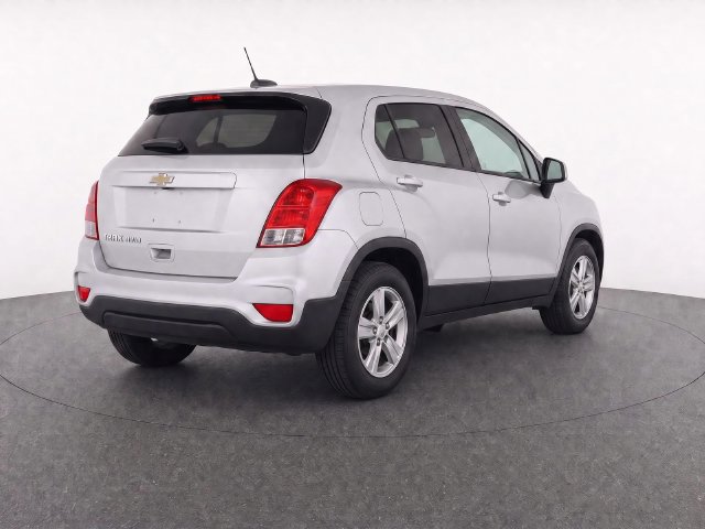Used 2021 Chevrolet Trax LS w/ Tint and Cruise Package AWD/4WD image 3