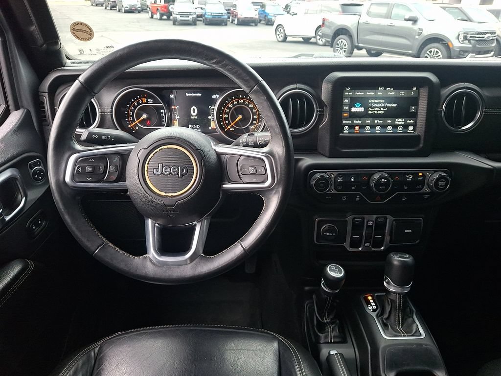 Used 2018 Jeep Wrangler Unlimited Sahara w/ Cold Weather Group AWD/4WD image 11