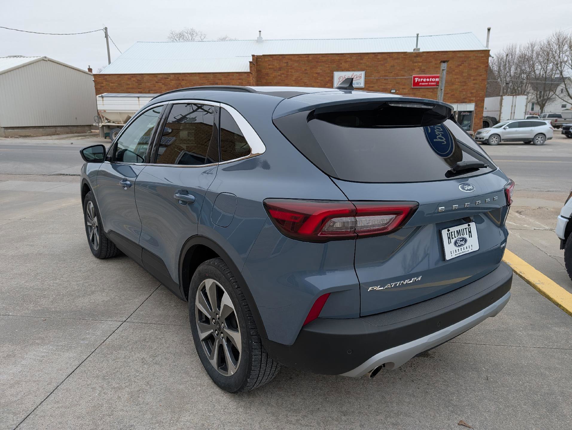 Used 2024 Ford Escape Platinum image 8