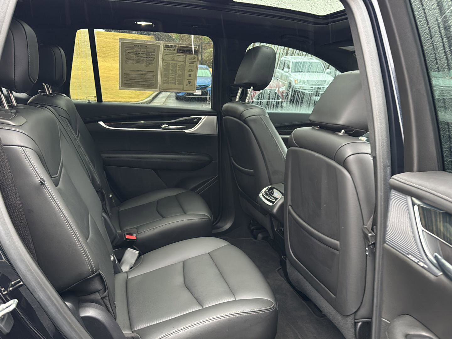 Used 2021 Cadillac XT6 Premium Luxury image 11