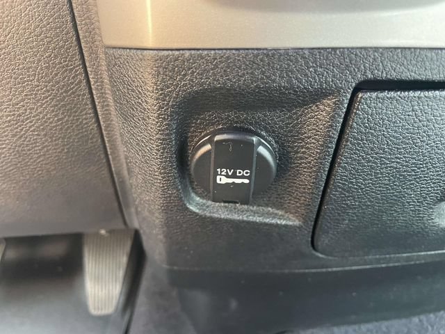 Used 2018 RAM 3500 SLT w/ Luxury Group AWD/4WD image 31