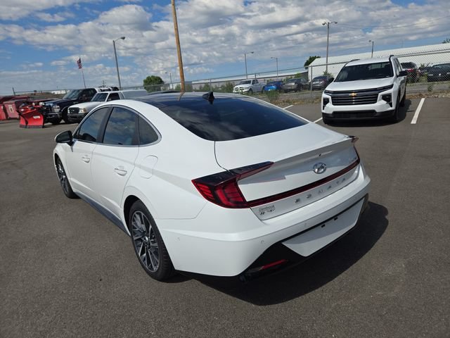Certified 2022 Hyundai Sonata Limited w/ Preferred Accessory Package FWD image 8