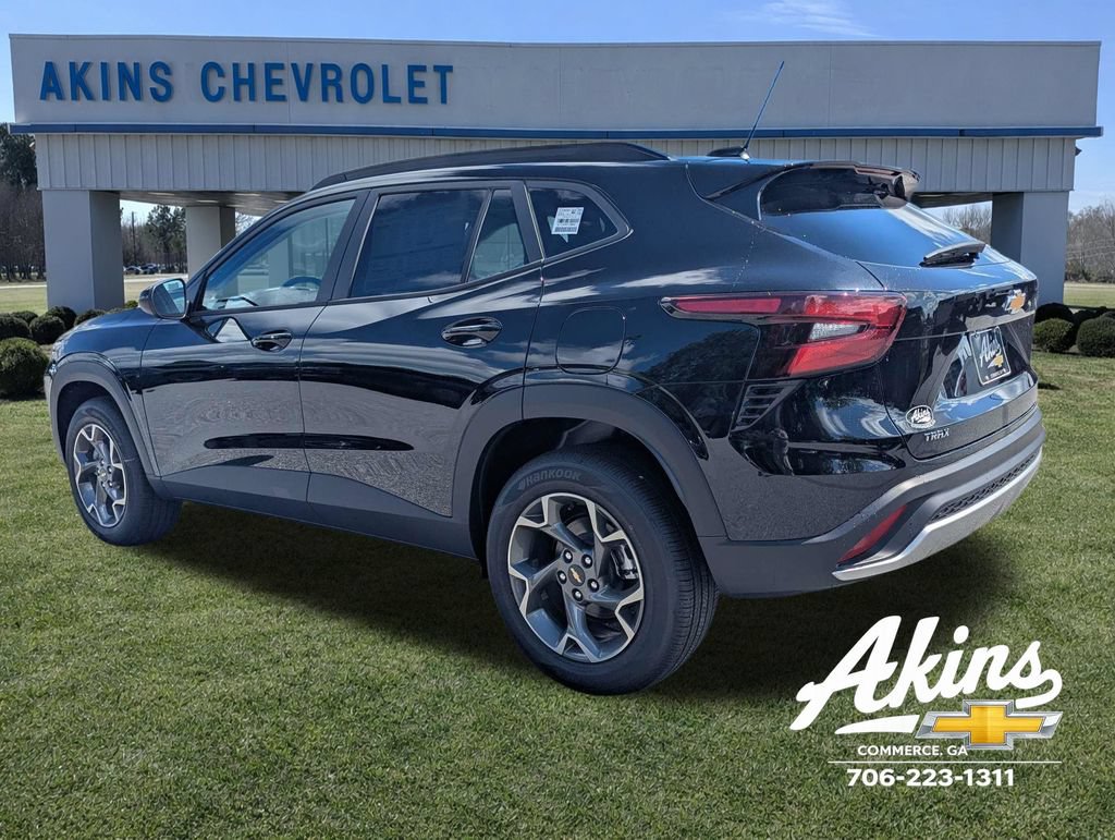 New 2026 Chevrolet Trax LT w/ LT Convenience Package FWD image 6
