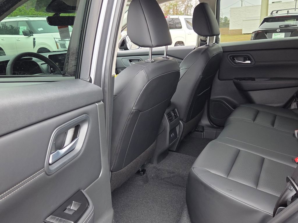 New 2026 Nissan Rogue SV image 5