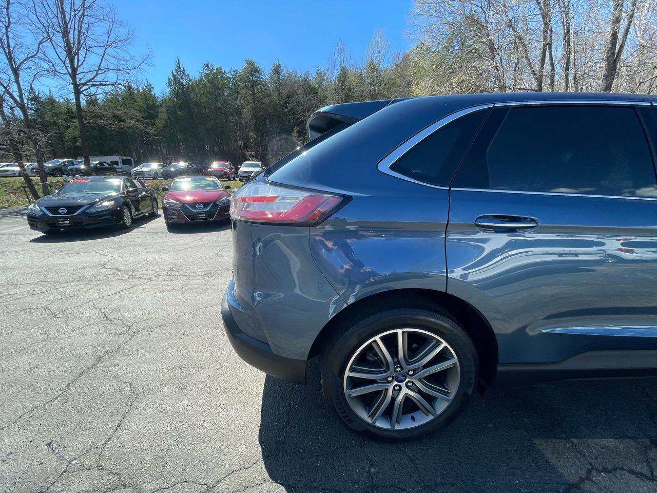 Used 2019 Ford Edge Titanium w/ Cold Weather Package image 9