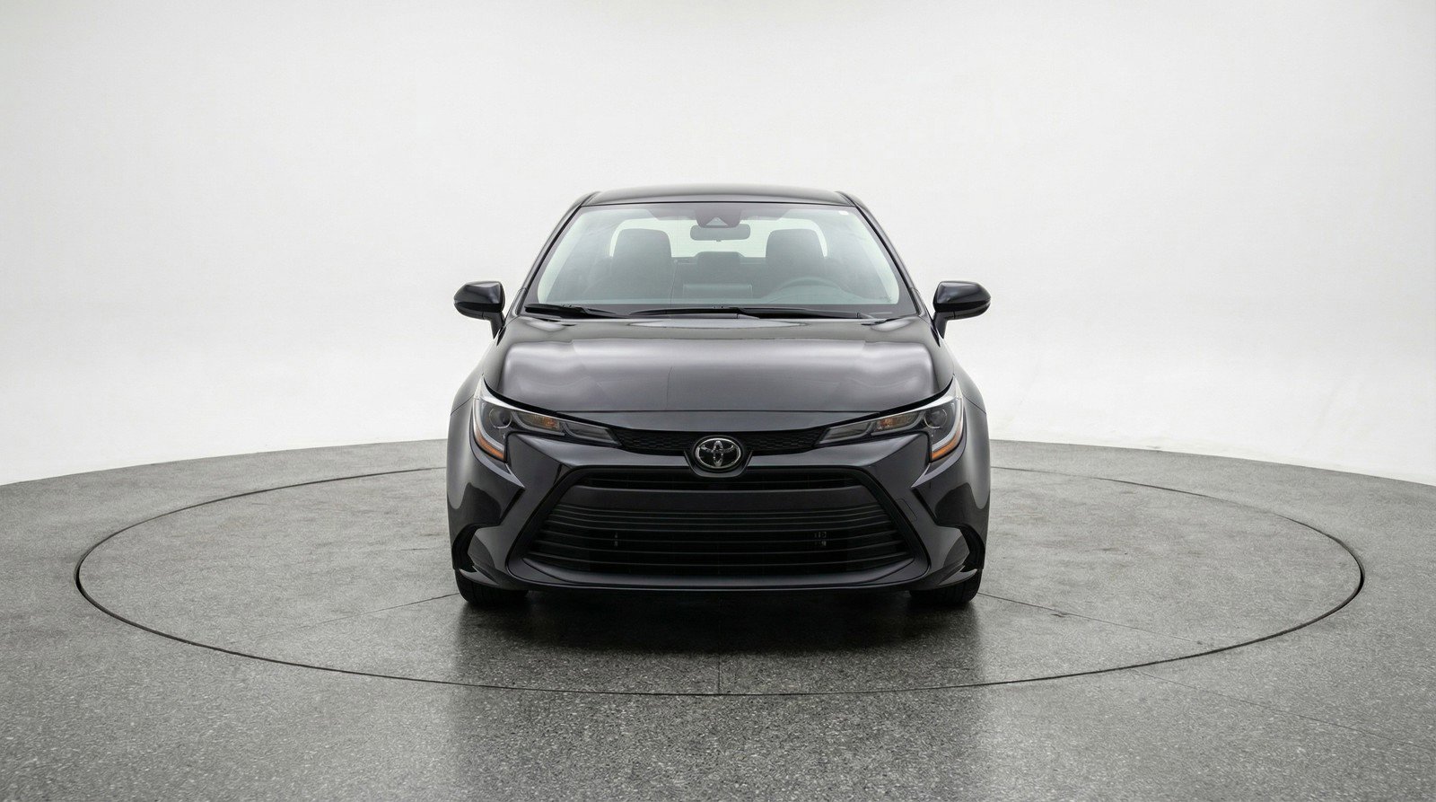 Used 2025 Toyota Corolla LE FWD image 2