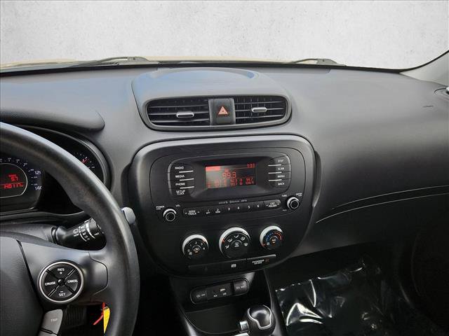 Used 2015 Kia Soul + FWD image 15