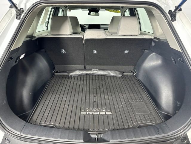 Used 2024 Toyota Corolla Cross L AWD/4WD image 22